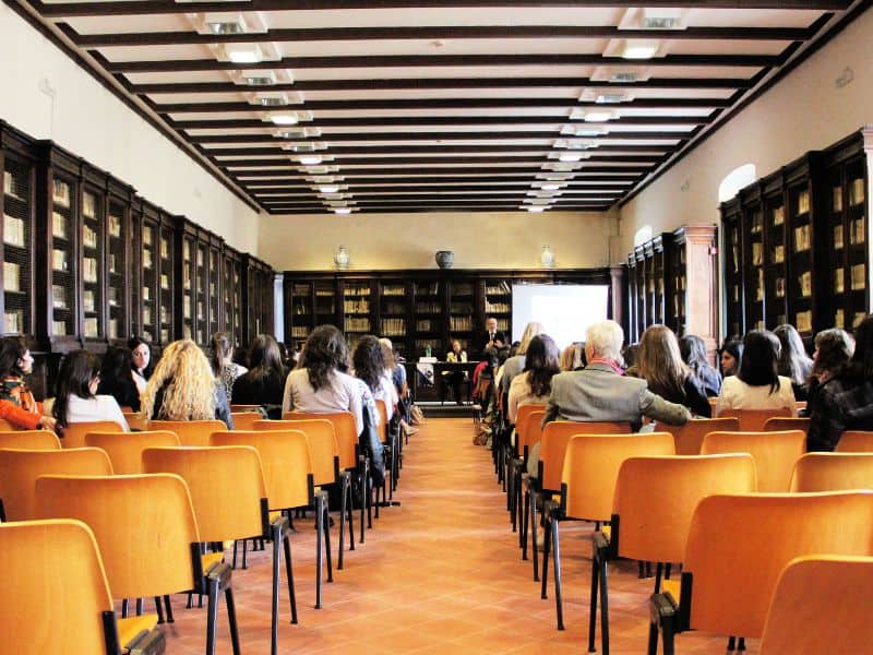 Per chi si occupa di formazione o per chi opera nelle associazioni